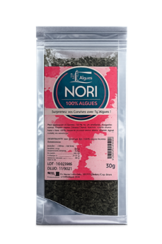 Getrocknete Nori-Algenblätter feine, dunkelviolette Rotalgen, naturbelassen und bereit für Sushi